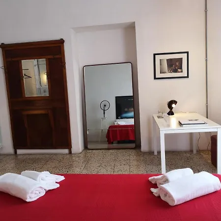 Primopiano Bed & Art
